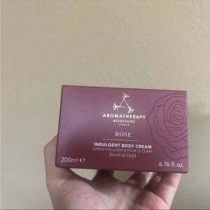 Aromatherapy Associates London Rose Indulgent Body Cream NIB